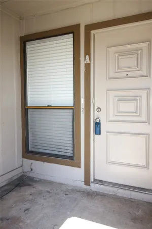 $1,400 | 1106 August Drive, Unit A, Austin, TX 78753