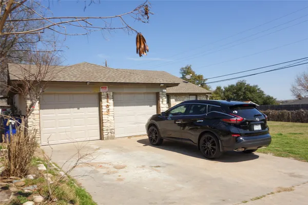 $1,400 | 1106 August Drive, Unit A, Austin, TX 78753