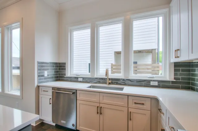 $3,895 | 1107 B Argyle Avenue, Nashville, TN 37203