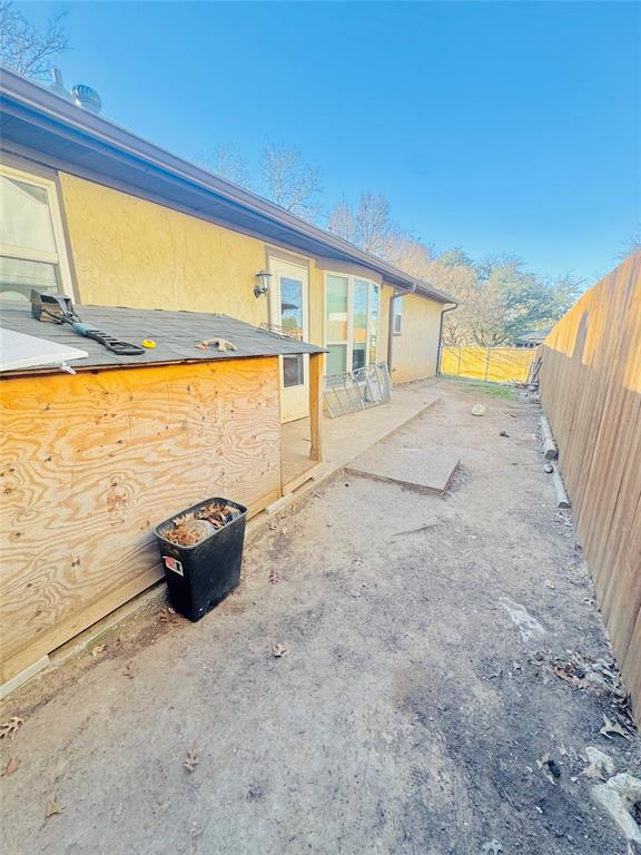 1109 Simpson Terrace Bedford, TX 76021 - Photo 15 of 39 a view of an ocean and a beach
