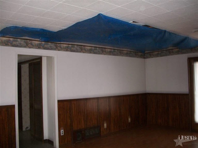 7305 Bluffton Road Fort Wayne, IN 46809 - Photo 2 of 6