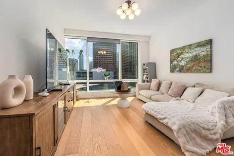 $3,400 | 877 Francisco Street, Unit 707, Los Angeles, CA 90017