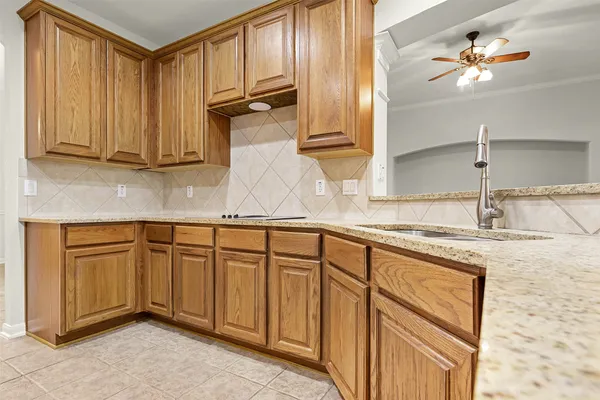 $3,150 | 1617 Mountain Springs, Canyon Lake, TX 78133