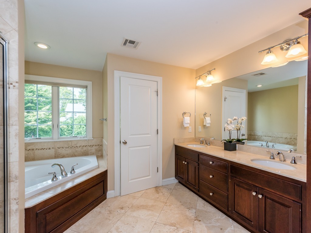 17 Longfellow Road Needham, MA 02494 - Photo 13 of 27 Gallery Image 13