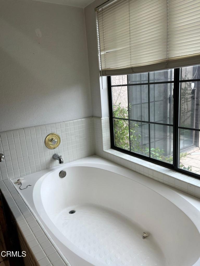 2201 Firestone Court Oxnard, CA 93036 - Photo 4 of 13