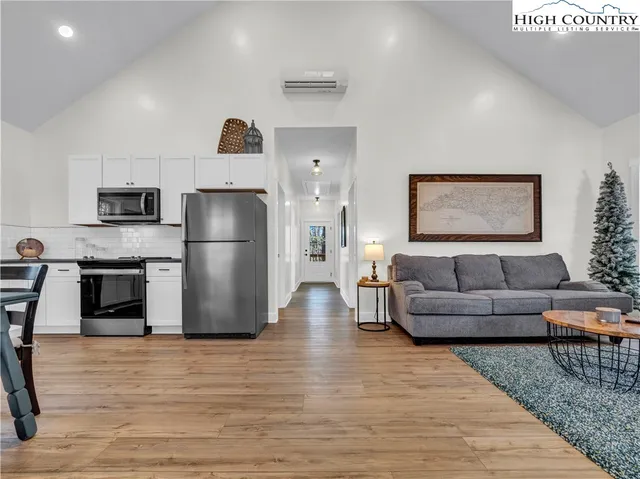 $420,000 | 741 Pine Ridge Road, Beech Mountain, NC 28604