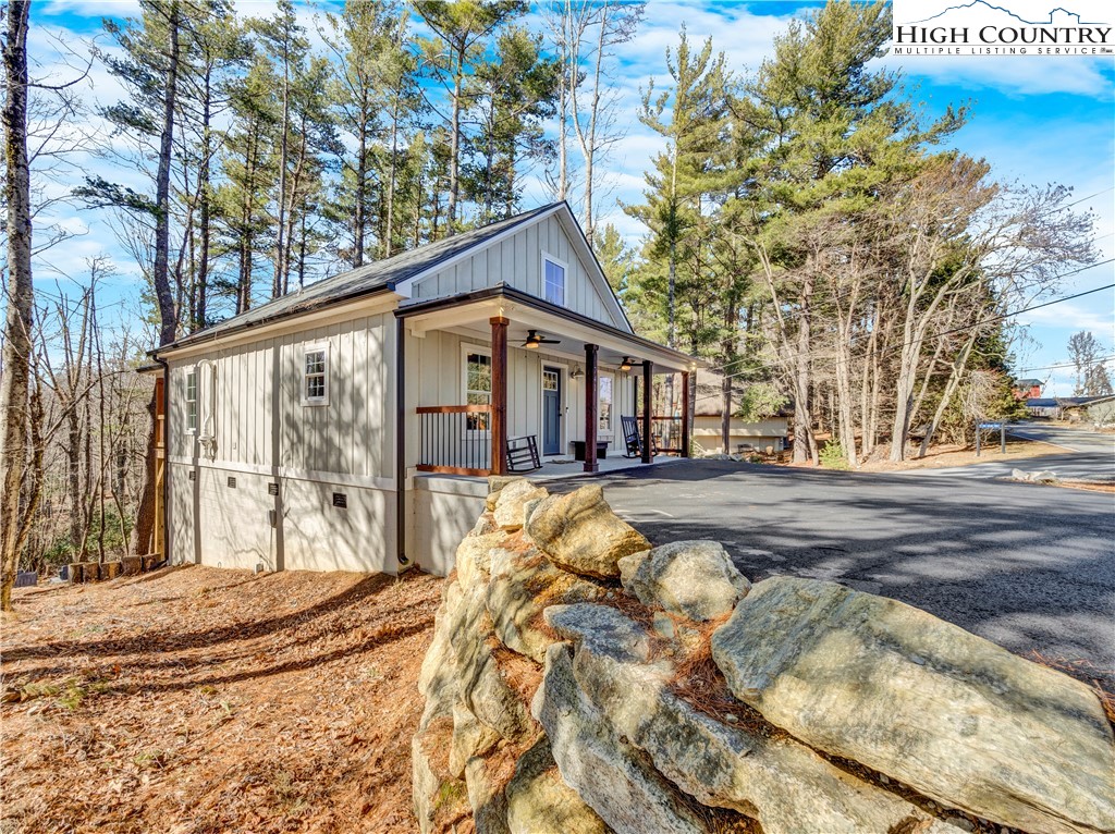 741 Pine Ridge Road Beech Mountain, NC 28604 - Photo 25 of 27