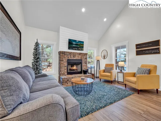 $420,000 | 741 Pine Ridge Road, Beech Mountain, NC 28604