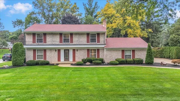 $670,000 | 2710 Timberwyck Trail Drive, Troy, MI 48098