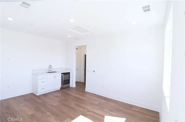 $6,500 | 273 Shoveler, Irvine, CA 92618