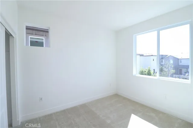 $6,500 | 273 Shoveler, Irvine, CA 92618