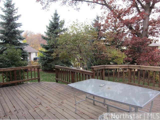 571 Dorland Road South Maplewood, MN 55119 - Photo 6 of 16 Gallery Image 6