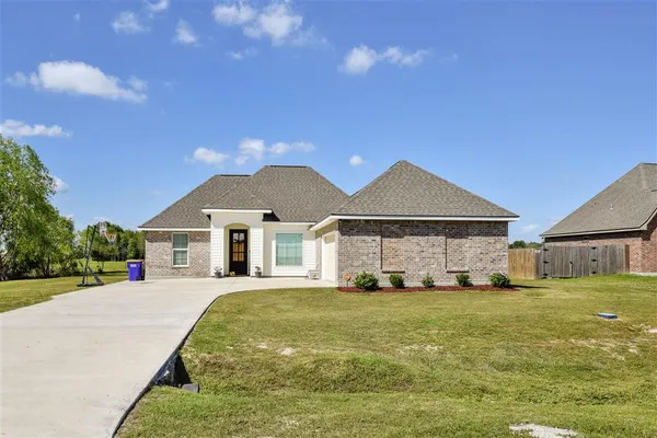 $269,000 | 18966 Kayla Street, Iowa, LA 70647
