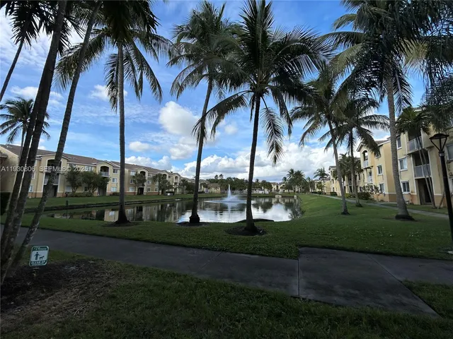 $2,500 | 2640 South University Drive, Unit 106, Davie, FL 33328