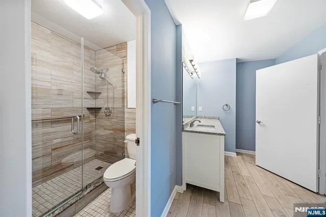 $380,000 | 2 Claridge Drive, Unit 1GE, Verona, NJ 07044