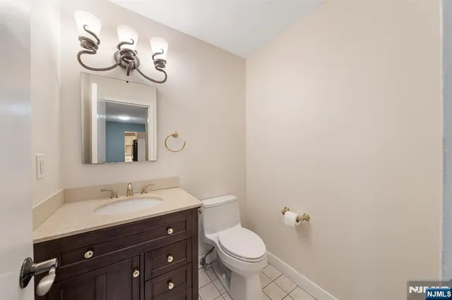 $380,000 | 2 Claridge Drive, Unit 1GE, Verona, NJ 07044
