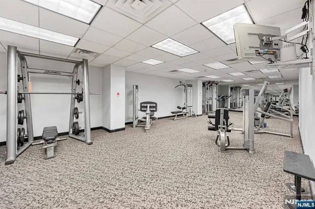 $380,000 | 2 Claridge Drive, Unit 1GE, Verona, NJ 07044