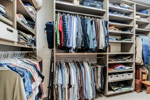 $1,275,000 | 8300 Spanish Oak Circle, Austin, TX 78737