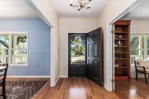 $1,275,000 | 8300 Spanish Oak Circle, Austin, TX 78737