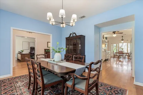 $1,275,000 | 8300 Spanish Oak Circle, Austin, TX 78737