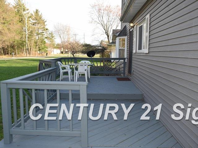 105 North Fenmore Road Merrill, MI 48637 - Photo 2 of 18