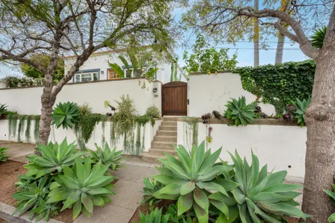 $1,685,000 | 209 West Constance Avenue, Santa Barbara, CA 93105