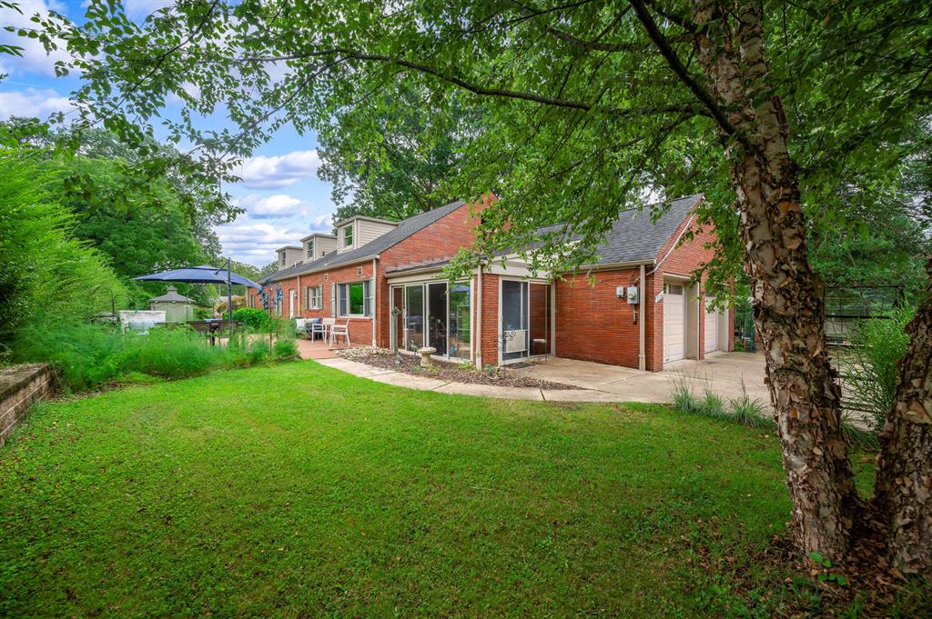 2316 Clearvue Road Pittsburgh, PA 15237 - Photo 35 of 37 Gallery Image 35