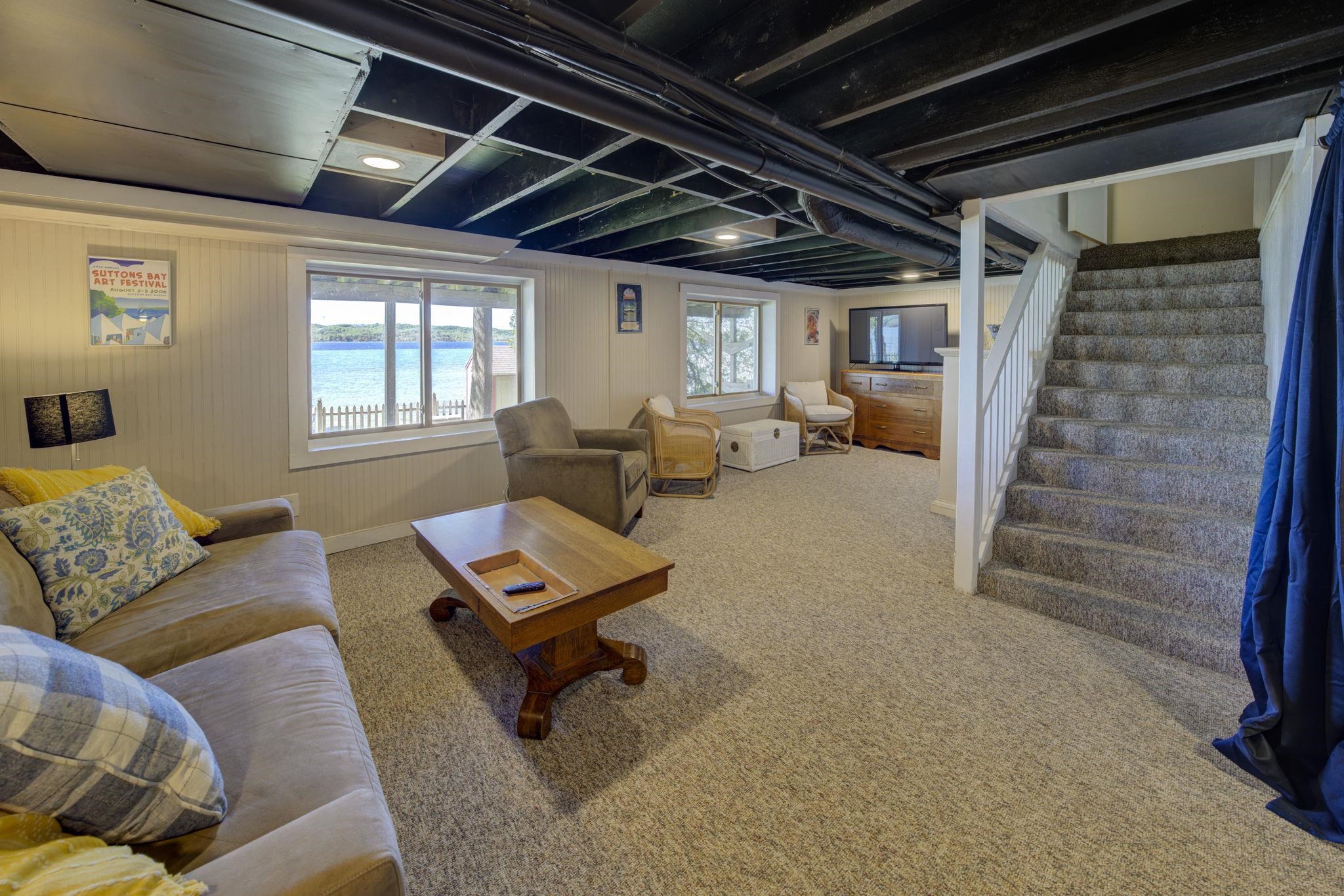 488 South Stony Point Road Suttons Bay, MI 49682 - Photo 25 of 41