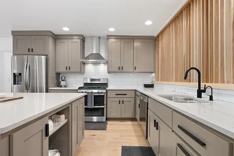 $1,200,000 | 1713 Madison Avenue, Austin, TX 78757