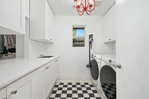 $1,200,000 | 1713 Madison Avenue, Austin, TX 78757