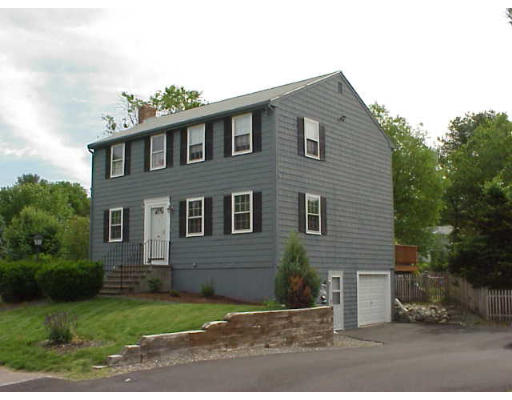 68 Wethersfield Road Bellingham, MA 02019 - Photo 1 of 5 Gallery Image 1