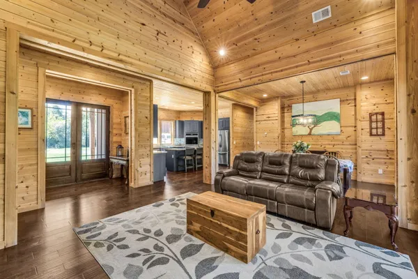 $899,900 | 426 Simmons Tawzer Road, Chickamauga, GA 30707