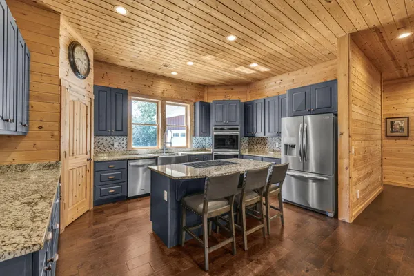 $899,900 | 426 Simmons Tawzer Road, Chickamauga, GA 30707