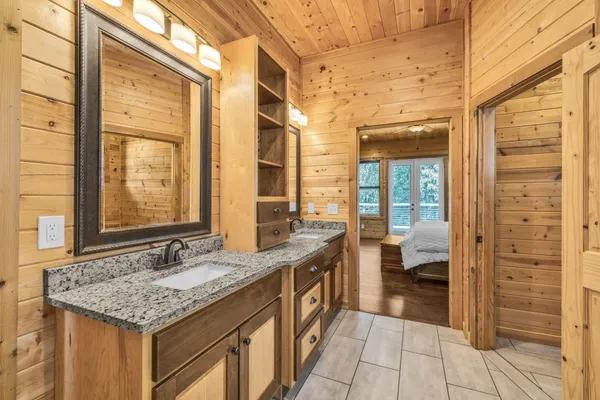 $899,900 | 426 Simmons Tawzer Road, Chickamauga, GA 30707