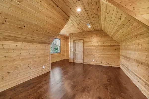 $899,900 | 426 Simmons Tawzer Road, Chickamauga, GA 30707