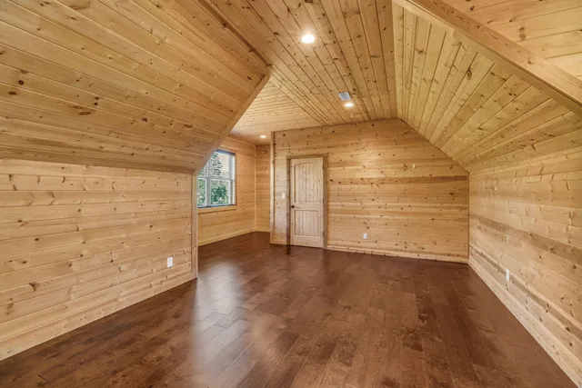 $995,000 | 426 Simmons Tawzer Road, Chickamauga, GA 30707