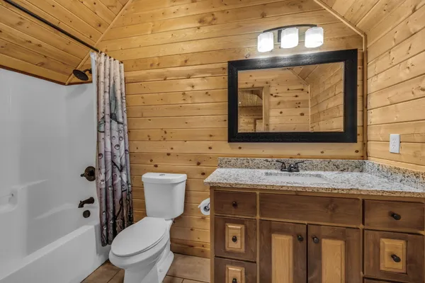 $899,900 | 426 Simmons Tawzer Road, Chickamauga, GA 30707