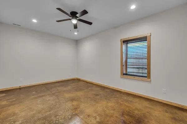 $899,900 | 426 Simmons Tawzer Road, Chickamauga, GA 30707