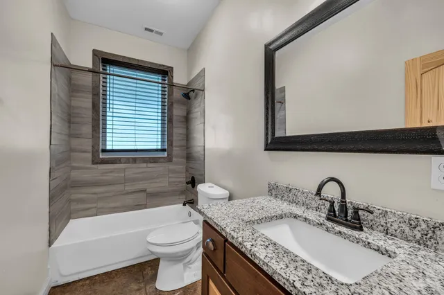 $995,000 | 426 Simmons Tawzer Road, Chickamauga, GA 30707