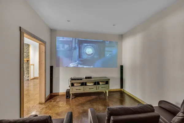 $899,900 | 426 Simmons Tawzer Road, Chickamauga, GA 30707