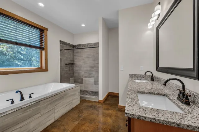 $995,000 | 426 Simmons Tawzer Road, Chickamauga, GA 30707