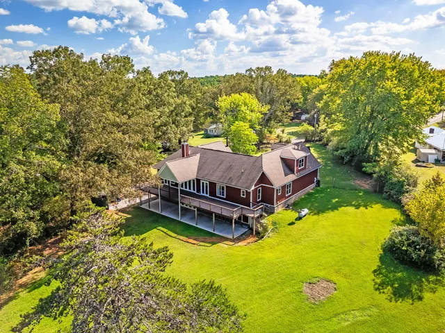 $995,000 | 426 Simmons Tawzer Road, Chickamauga, GA 30707