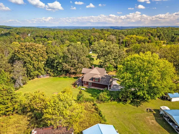 $899,900 | 426 Simmons Tawzer Road, Chickamauga, GA 30707