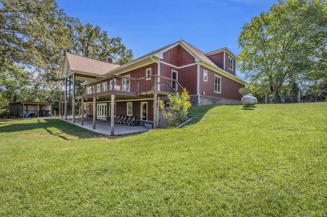 $995,000 | 426 Simmons Tawzer Road, Chickamauga, GA 30707