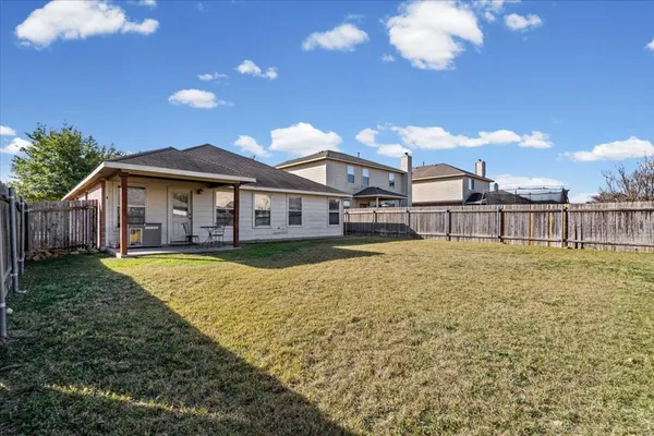 $1,590 | 17912 Aleppo Pine, Elgin, TX 78621