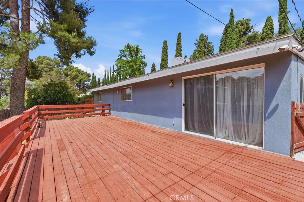 96 West Repplier Road Banning, CA 92220 - Photo 38 of 53 Deck off family room