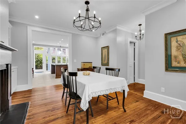 $1,975,000 | 112 West Taylor Street, Savannah, GA 31401