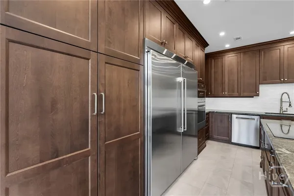 $1,975,000 | 112 West Taylor Street, Savannah, GA 31401