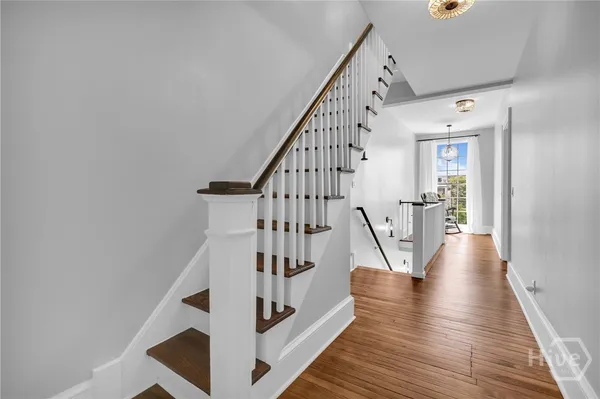 $1,975,000 | 112 West Taylor Street, Savannah, GA 31401