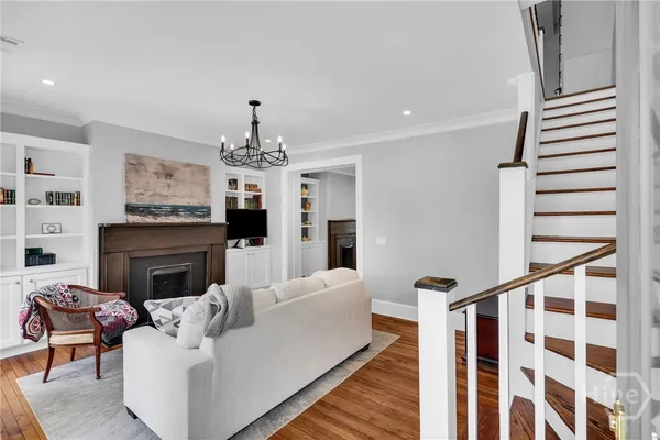 $1,975,000 | 112 West Taylor Street, Savannah, GA 31401